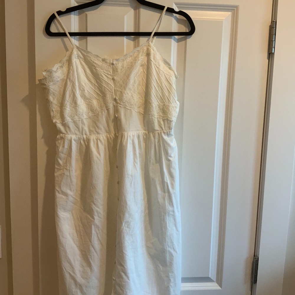 Romantic white summer dress from Simple Vintage